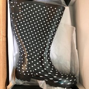 Rain boots